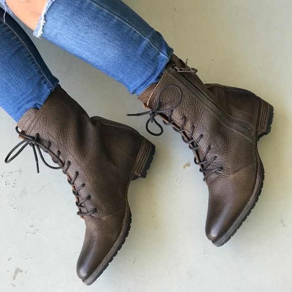 Welt Distress Goodyear Leather LaceUp Combat Boot - Picture 2 of 6